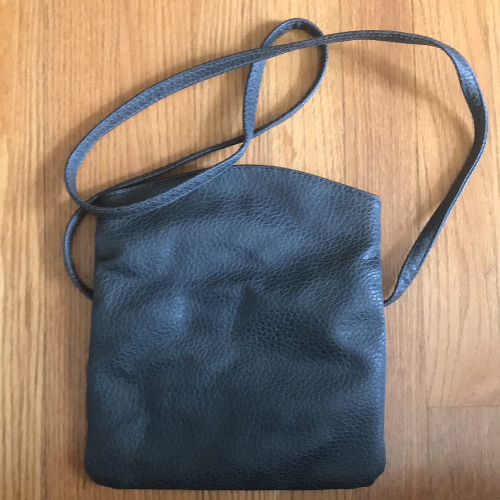 Signature Weekend Purse - Picture 5 of 9